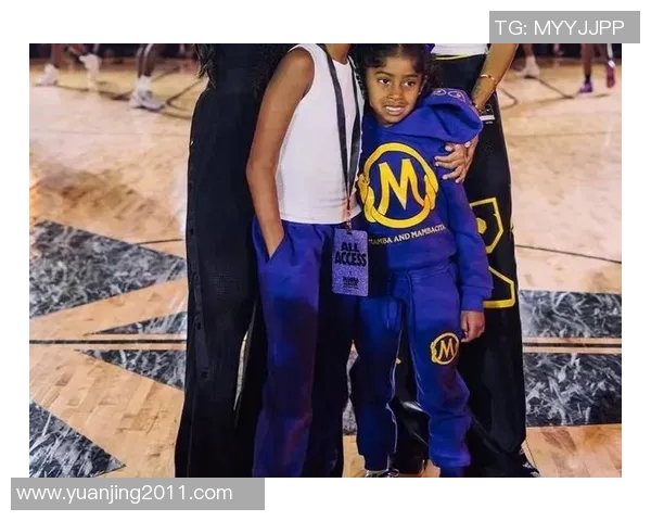 未随湖人去客场！詹姆斯携妻留洛城观战道奇比赛 科比妻女也在场